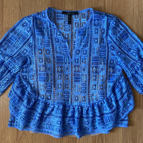 ❤️ BCBG Blue Lace Blouse Top Size XS NWOT - Picture 8 of 9